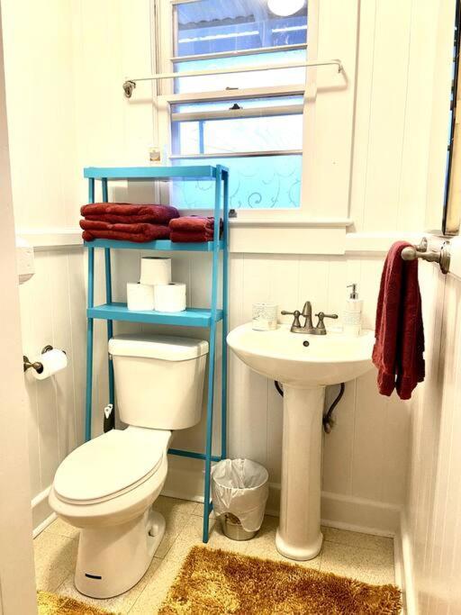 Your Hilo Homebase - Lovely 3 Bedroom In Heart Of Hilo With Ac! Ngoại thất bức ảnh
