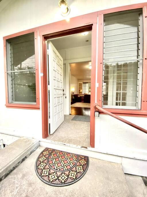 Your Hilo Homebase - Lovely 3 Bedroom In Heart Of Hilo With Ac! Ngoại thất bức ảnh