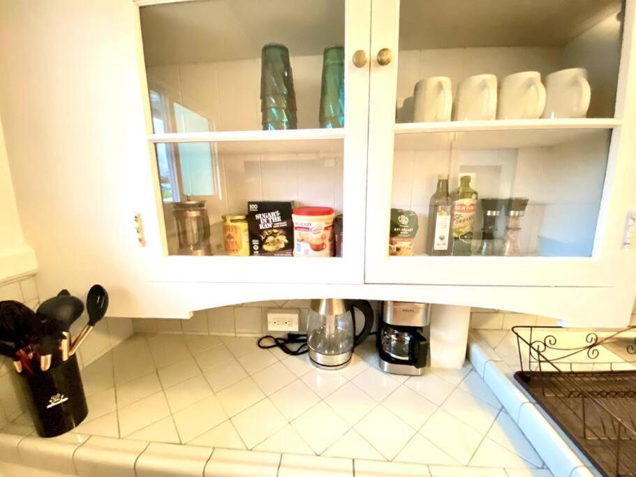Your Hilo Homebase - Lovely 3 Bedroom In Heart Of Hilo With Ac! Ngoại thất bức ảnh